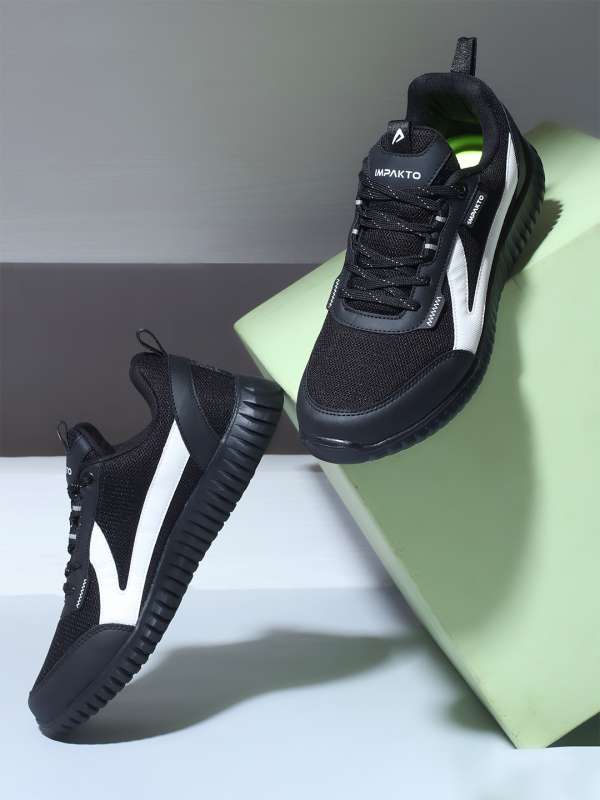 Nike casual shoes under 1000 clearance
