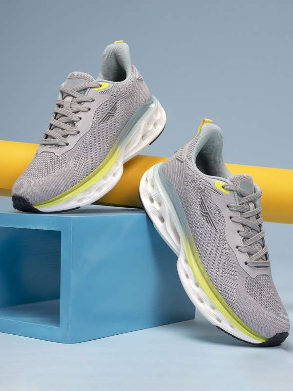 Sports shoes for men below 5 top