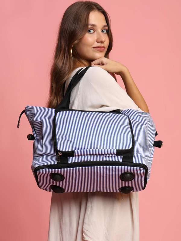 Myntra duffle bag hotsell