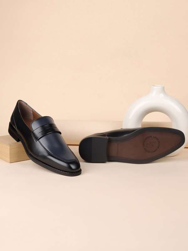 Saddle and barnes shoes company online