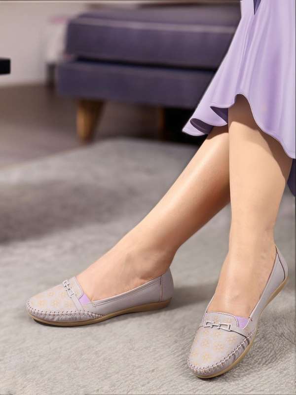 Women Purple Flats Buy Women Purple Flats online in India