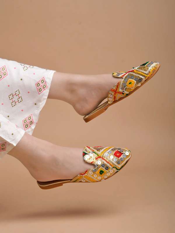 Gold Flats Buy Gold Flats online in India