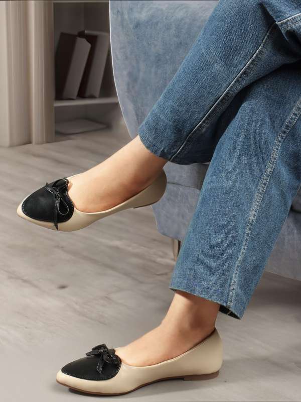 Soles Volleyball Balls Casual Shoes Flats Buy Soles Volleyball Balls Casual Shoes Flats online in India