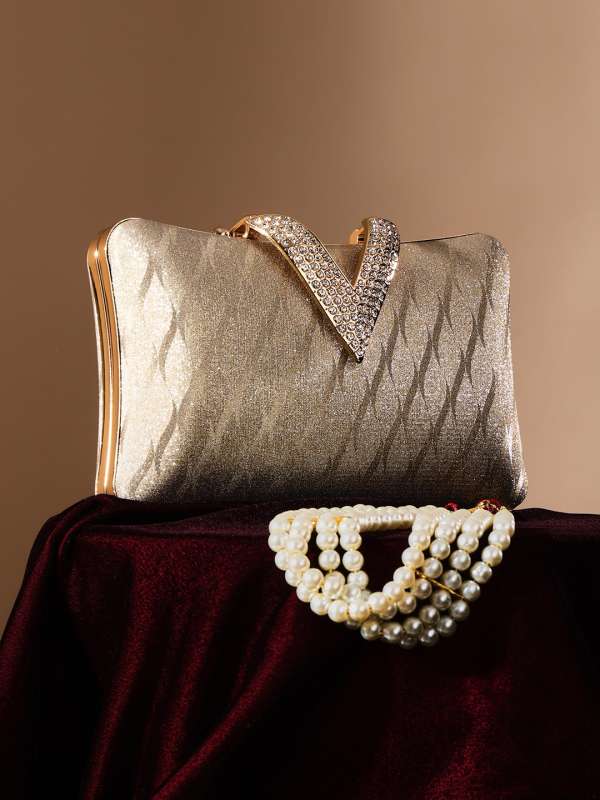 Clutch myntra clearance