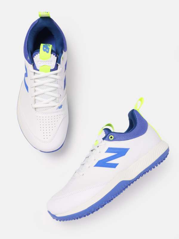 Cricket shoes online shopping best sale