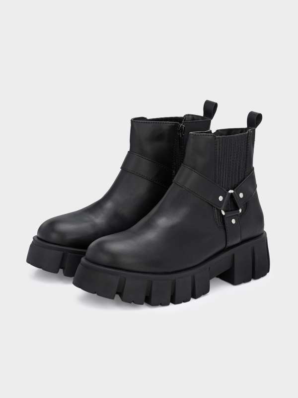 Myntra ladies boots hotsell