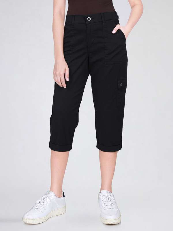 nike mid rise capris