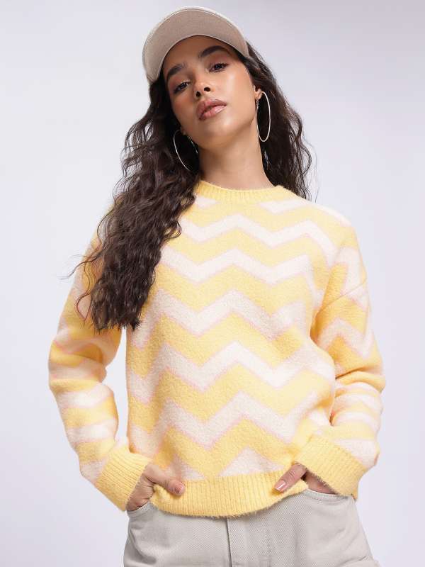 Yellow pullover women's cheap