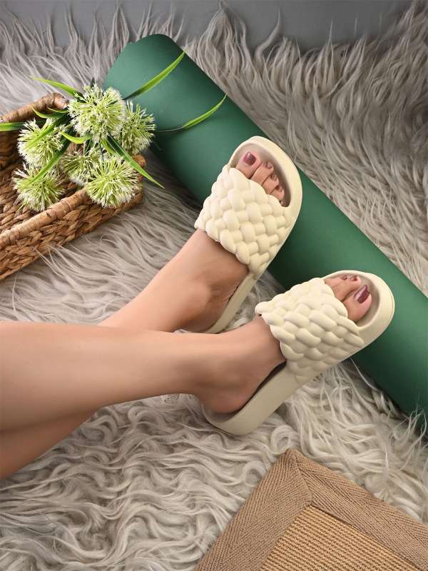 Womens stylish slippers 2025