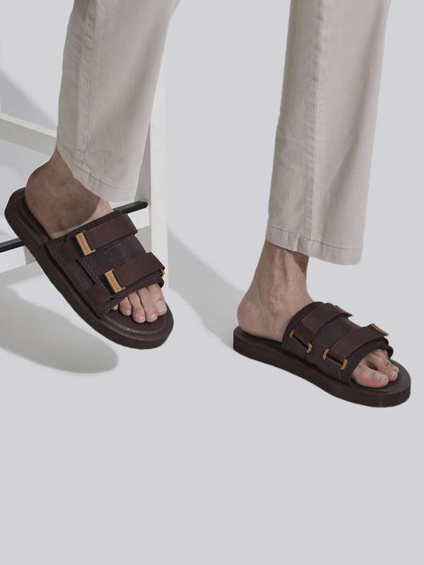 Striker flip flops sales