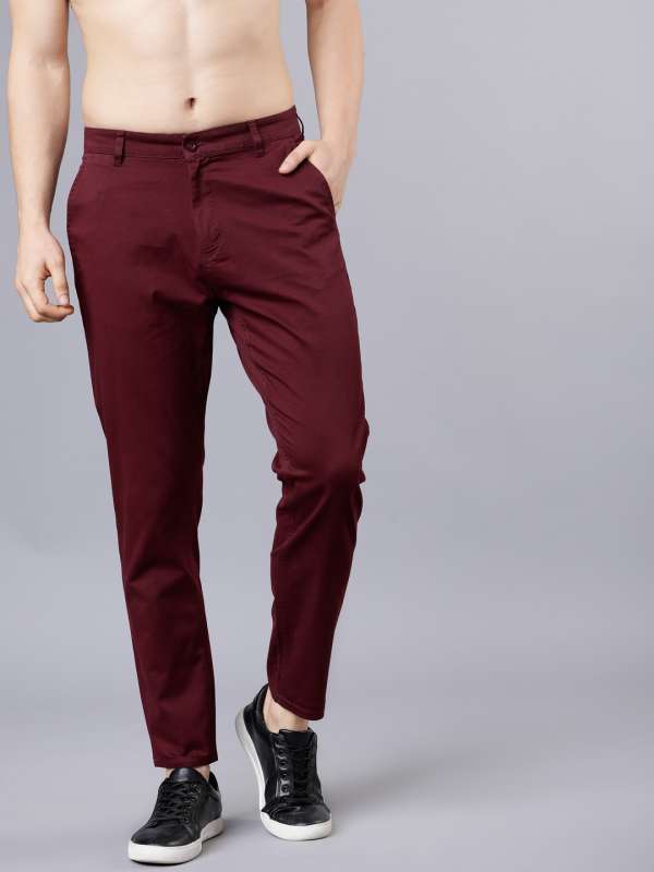 70b5508d-4670-42fd-917d-47d69916a0cf1565759184255-HIGHLANDER-Men-Maroon-Tapered-Fit-Solid-Chinos-7631565759182-1.jpg