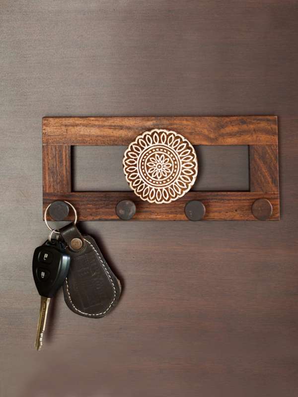 A to Z Wood Key Holder Price in India - Buy A to Z Wood Key Holder online  at