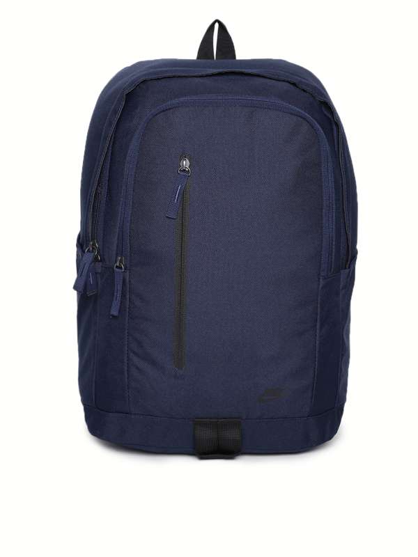 nike backpacks myntra