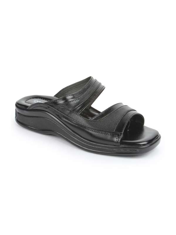 liberty chappal price