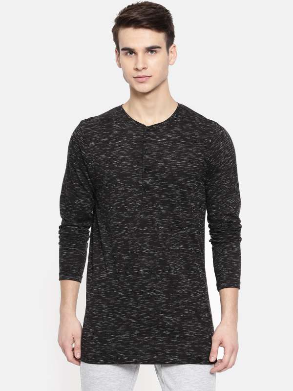 Shahid kapoor skull t shirt hot sale