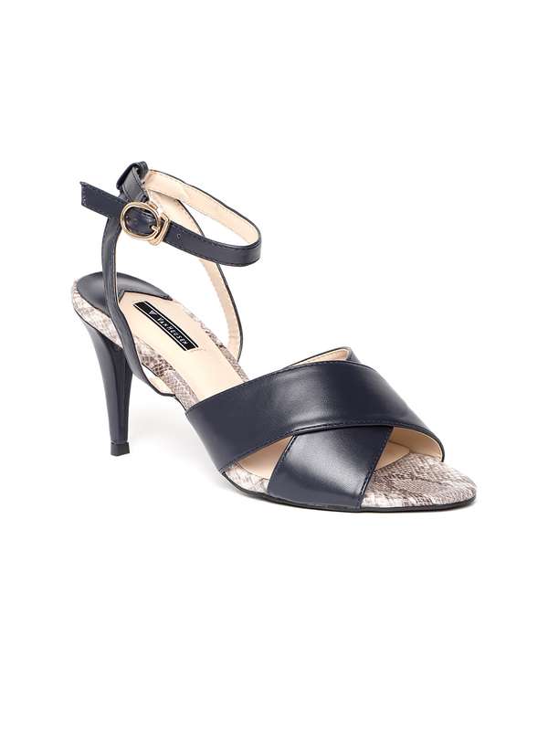 van heusen black heels