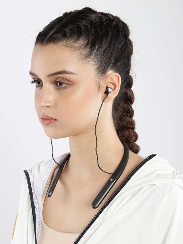 bluetooth earphones myntra