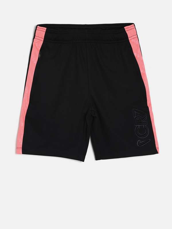 nike shorts myntra