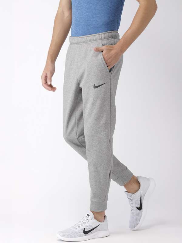 nike joggers myntra