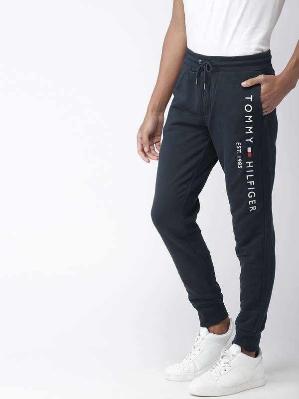tommy hilfiger joggers set