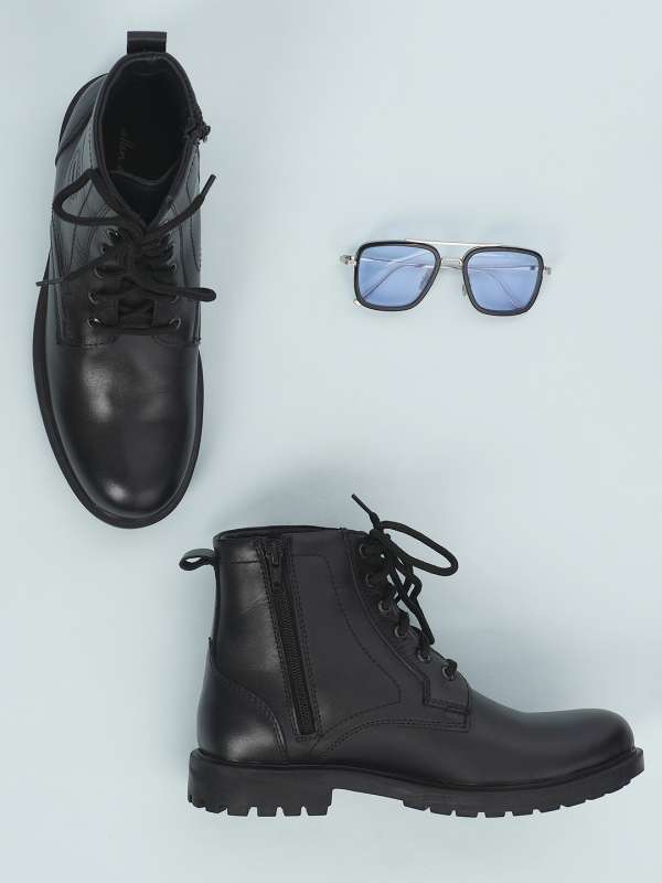 Boots myntra deals