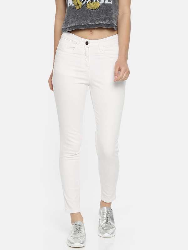 white jeggings myntra