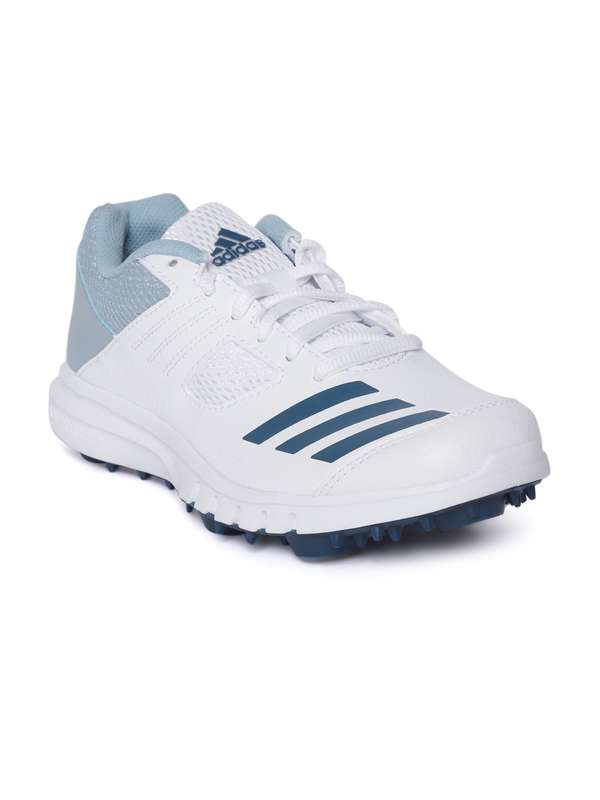 cricket spike shoes myntra