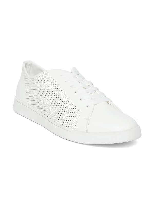pantaloons white sneakers