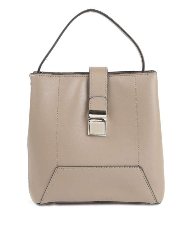 pantaloons handbags online