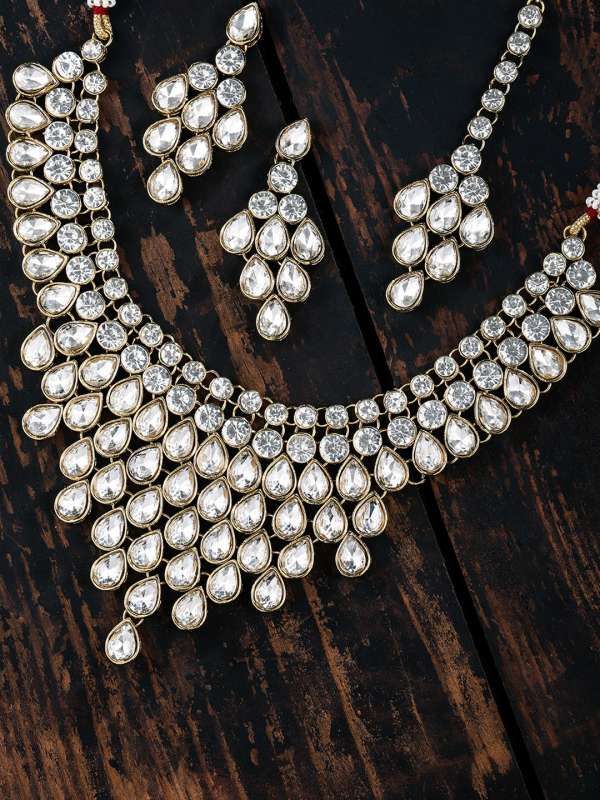 Myntra shop traditional jewellery