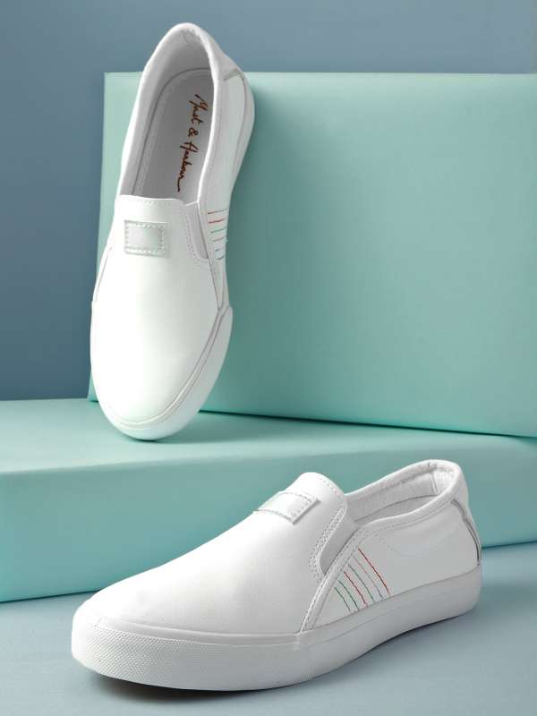 mast and harbour slip on sneakers