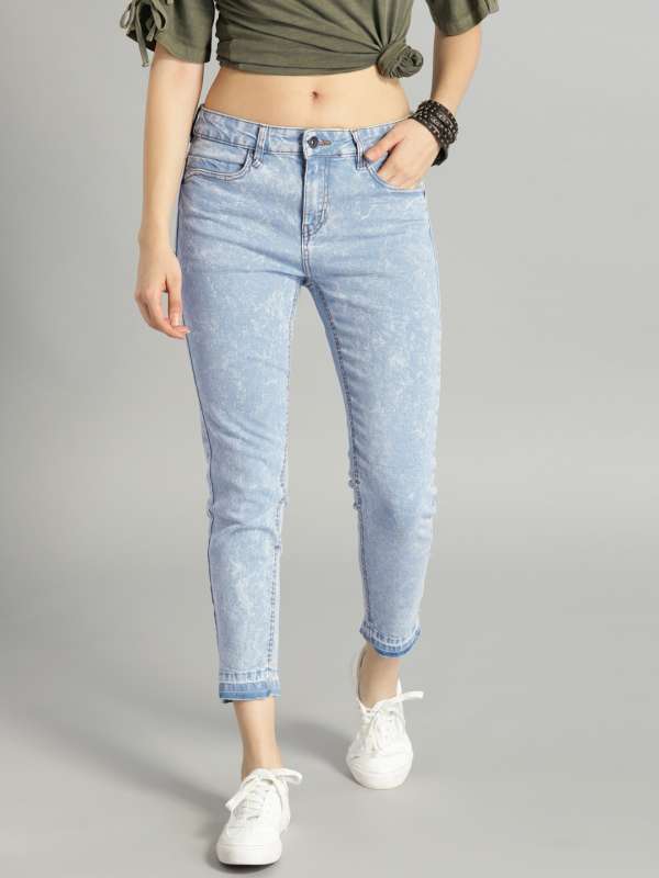 crocs with skinny jeans