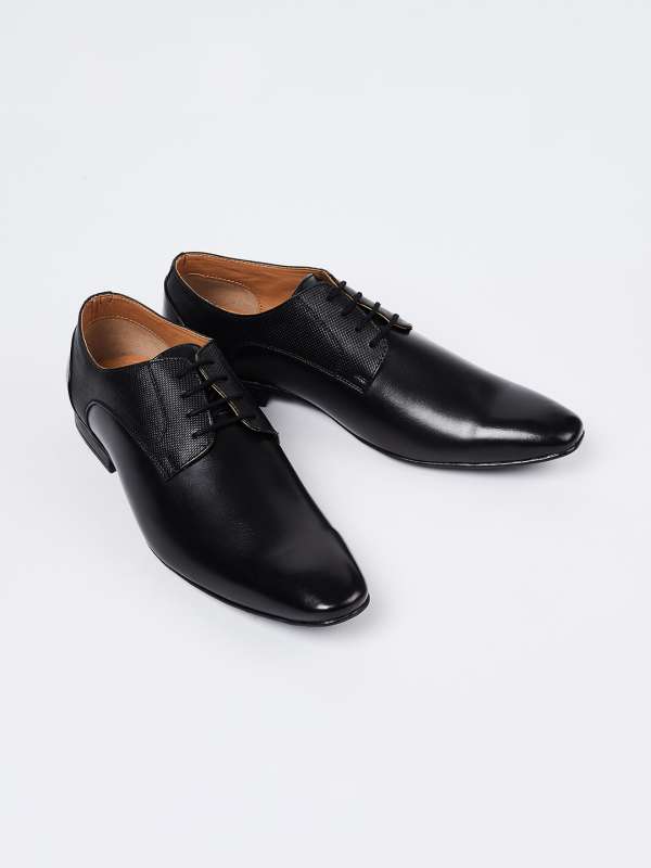 myntra black formal shoes