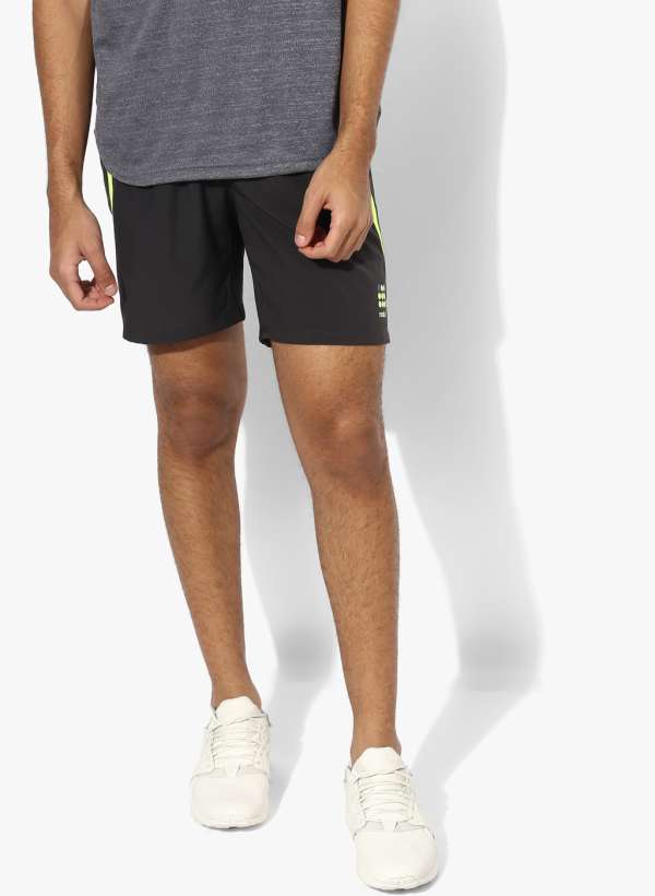 Nike distance shorts top
