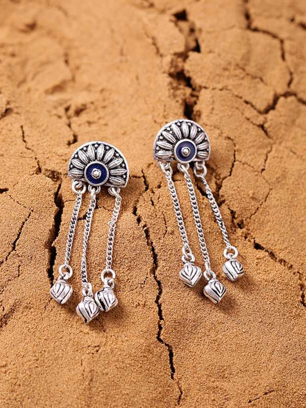 Voylla ear studs outlet