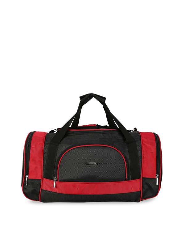 peter england duffle bag price