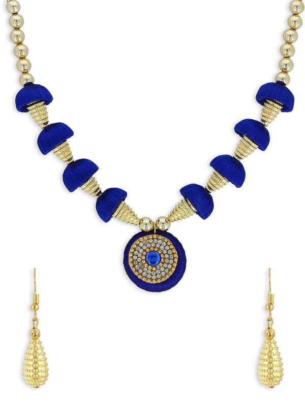 Jewellery set below 300 sales