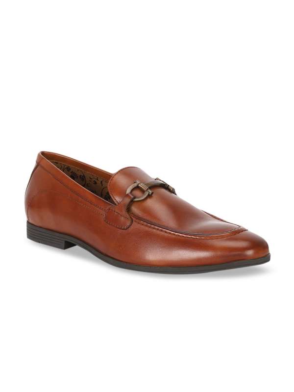 van heusen shoes myntra