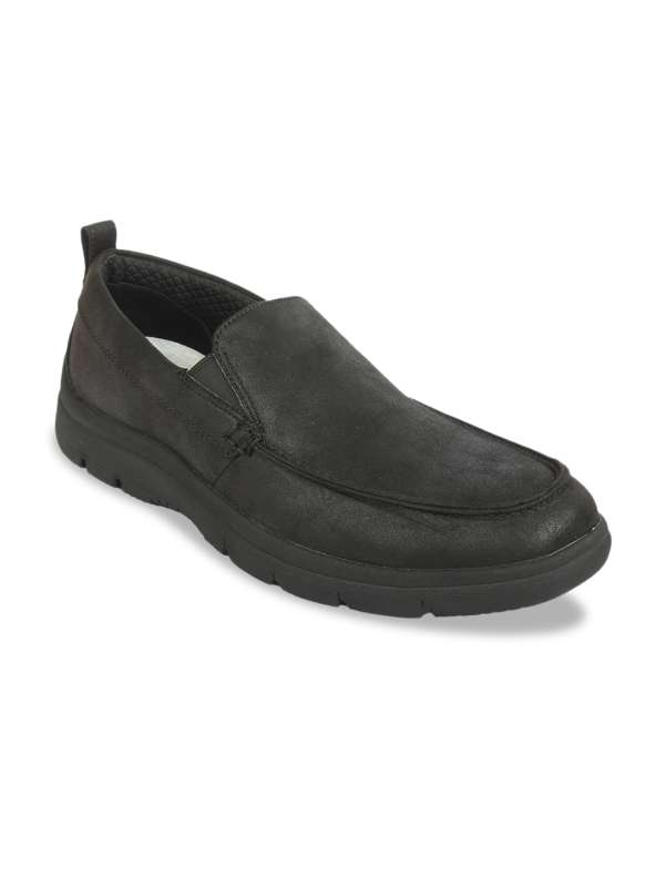 mens loafers clarks