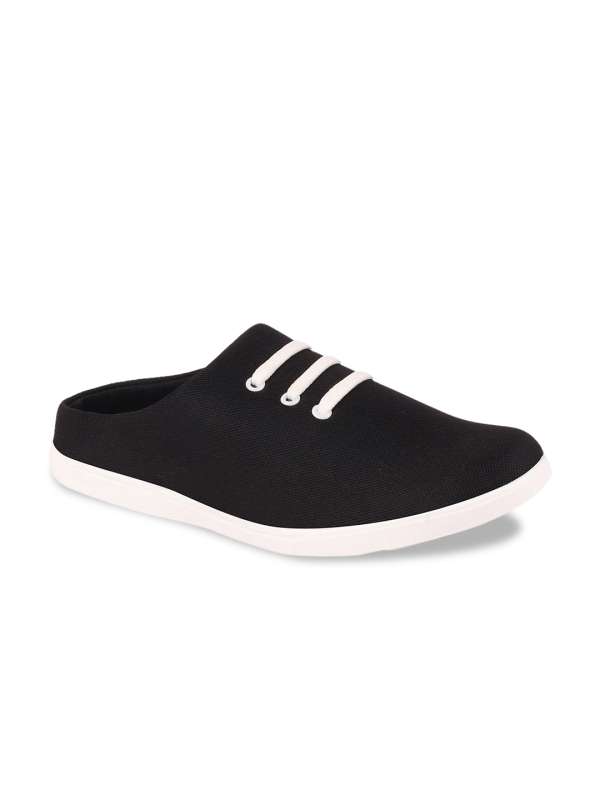 branded casual shoes below 1500