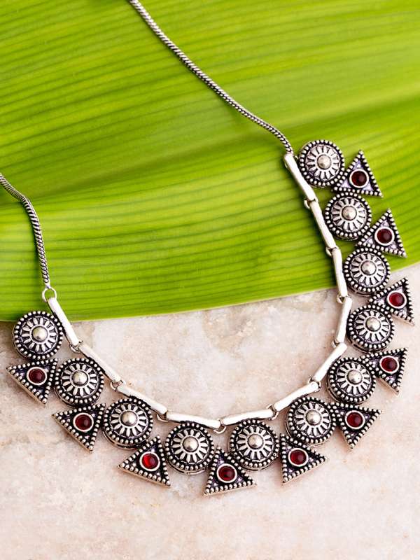 Voylla necklaces store