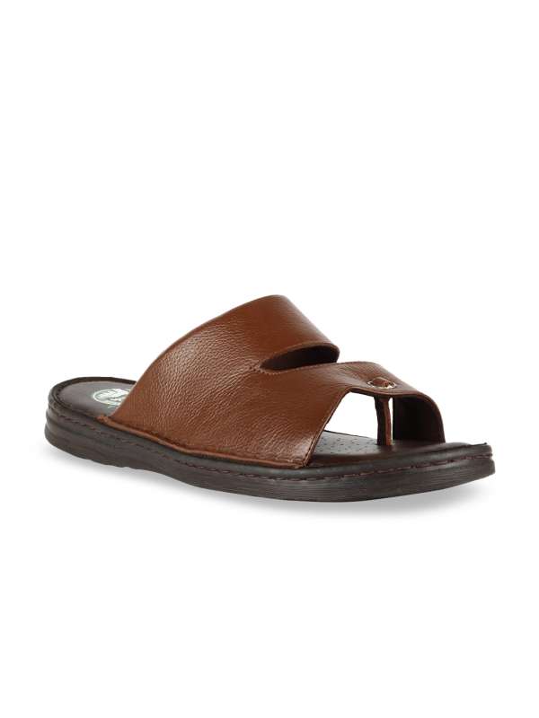 franco leone leather chappals