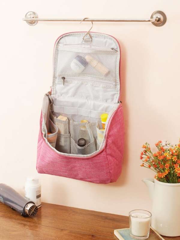 makeup pouch myntra