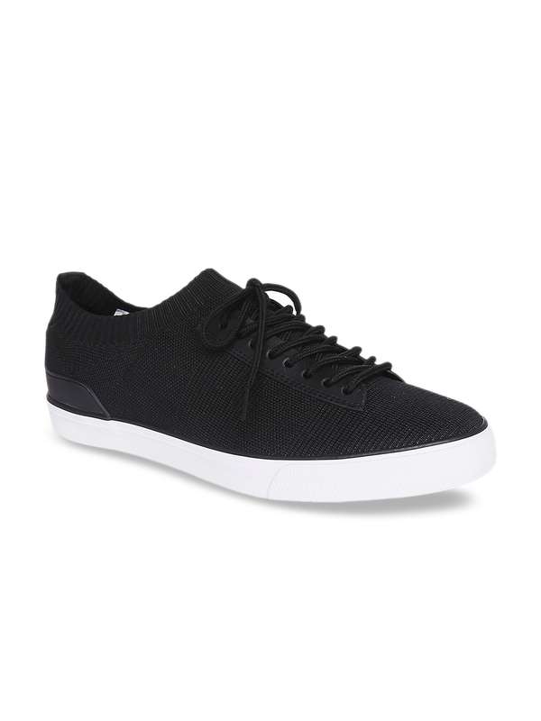 fila sneakers myntra