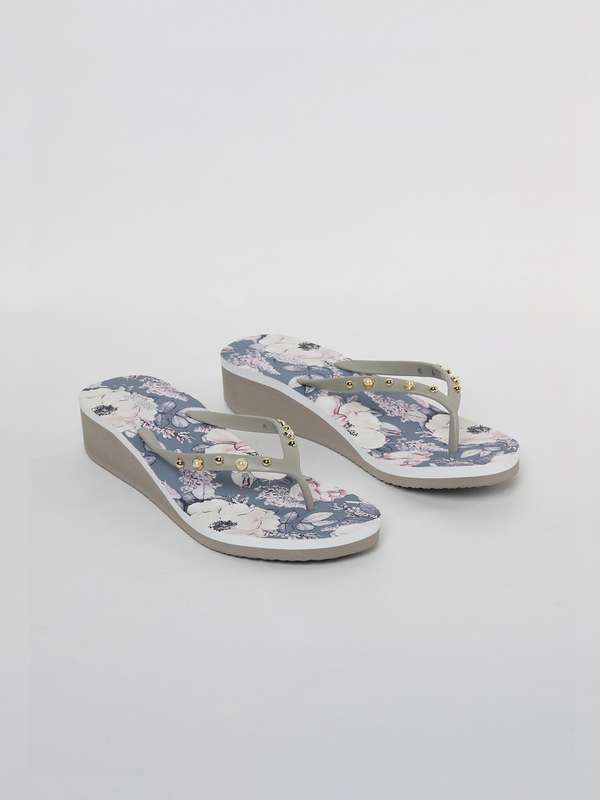 heeled flip flops online india