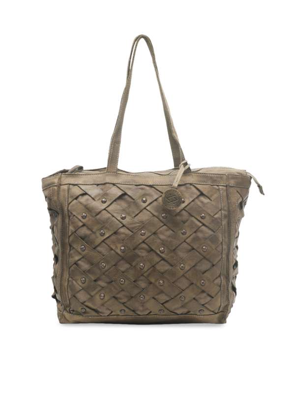 sling bag online myntra