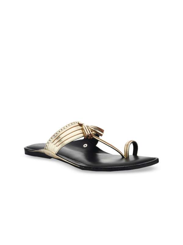 myntra floaters