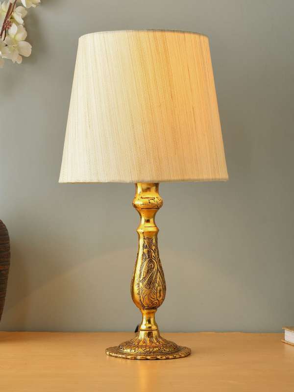 myntra table lamp
