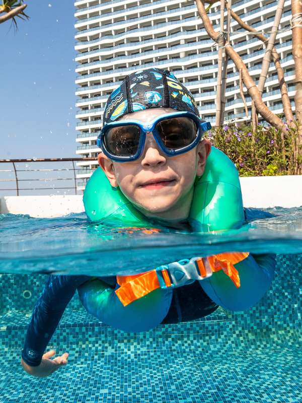 Decathlon swimwear kids hotsell