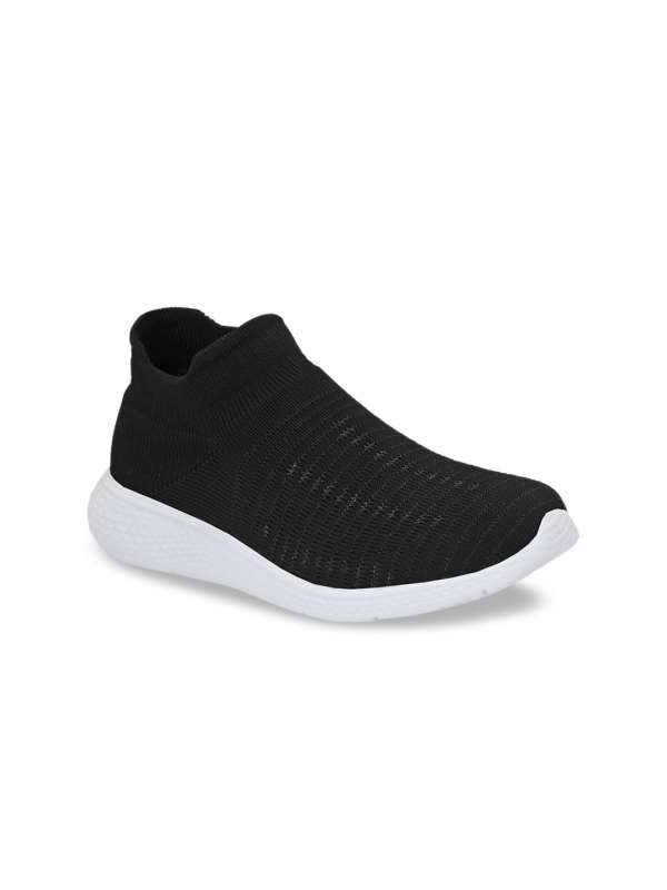 myntra women sports shoes